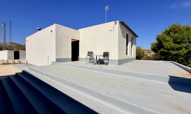 Herverkoop - Villa -
Elche* - Center