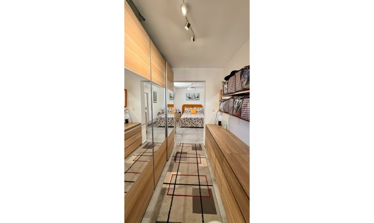 Herverkoop - Villa -
Elche* - Center