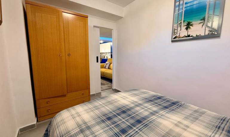 Herverkoop - Villa -
Elche* - Center