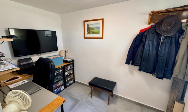 Herverkoop - Villa -
Elche* - Center