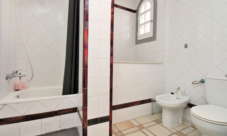 Venta - Apartamento / piso -
Villamartin