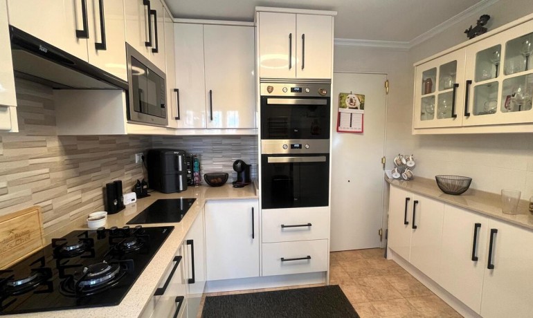 Venta - Villa -
Algorfa