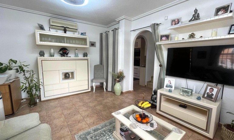 Venta - Villa -
Algorfa