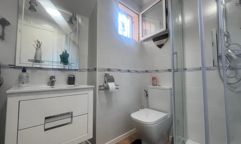 Venta - Villa -
Algorfa