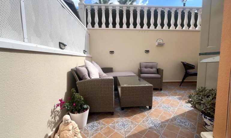 Venta - Villa -
Algorfa