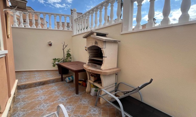 Venta - Villa -
Algorfa