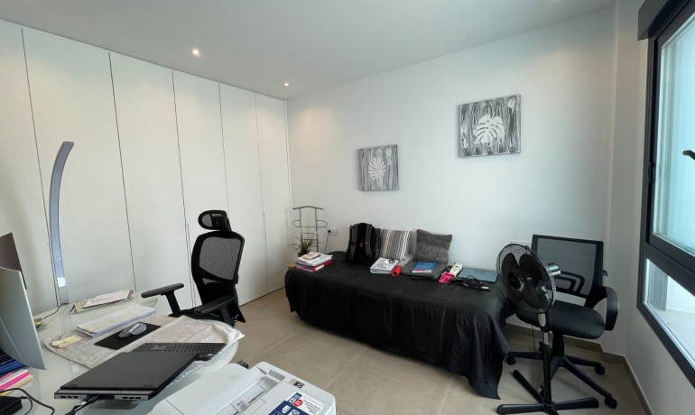 Herverkoop - Villa -
Dolores - ZONA NUEVA