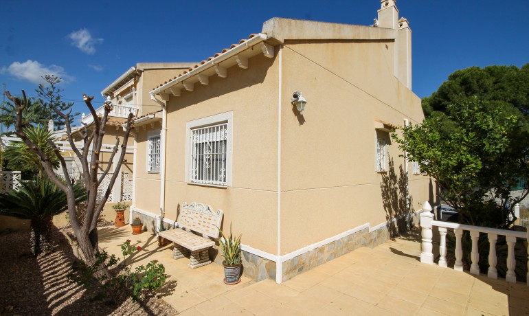 Herverkoop - Villa -
San Miguel de Salinas* - San Miguel de Salinas Alicante