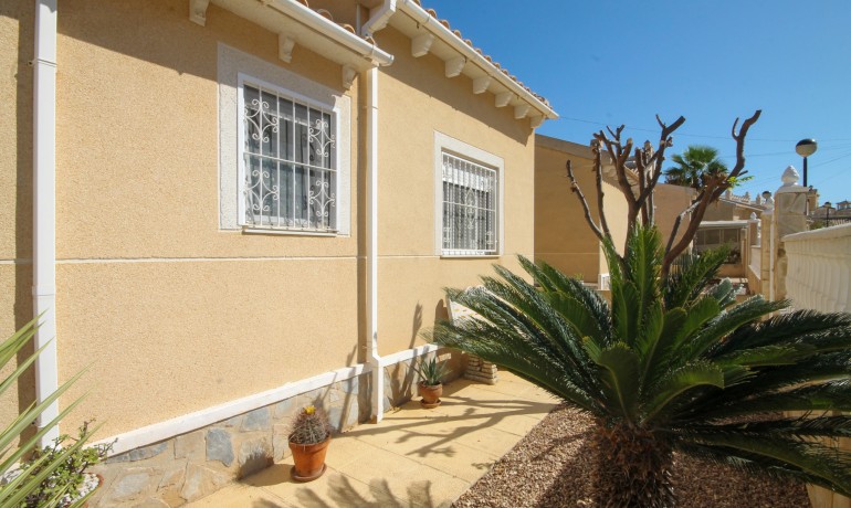 Herverkoop - Villa -
San Miguel de Salinas* - San Miguel de Salinas Alicante
