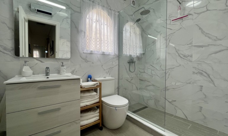 Sale - Villa -
Algorfa* - Algorfa