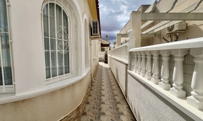 Sale - Villa -
Algorfa* - Algorfa