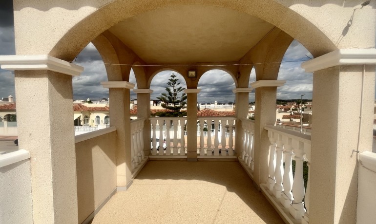 Sale - Villa -
Algorfa* - Algorfa