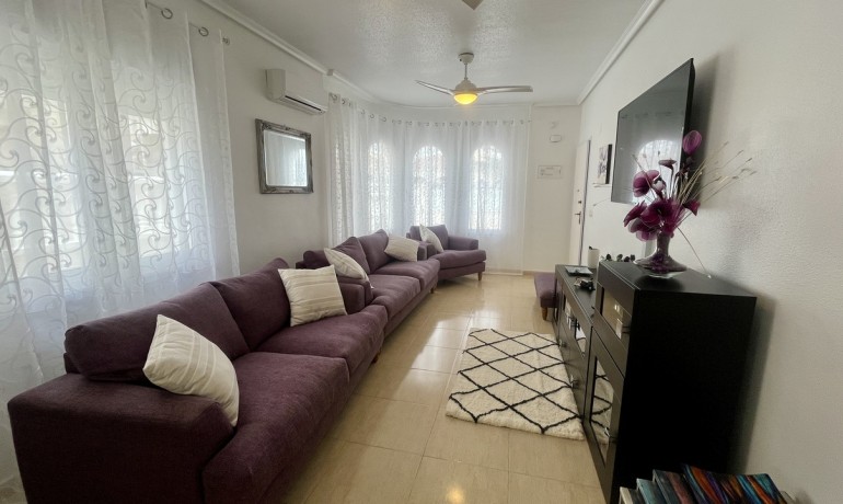 Sale - Villa -
Algorfa* - Algorfa