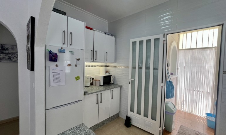 Sale - Villa -
Algorfa* - Algorfa