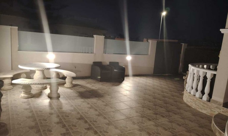 Sale - Villa -
Algorfa* - Algorfa