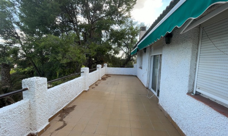 Herverkoop - Finca Country Property -
Albatera