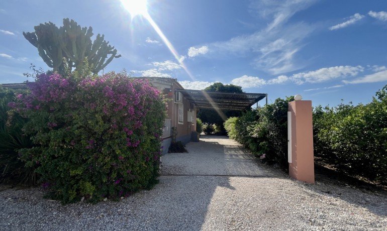 Sale - Villa -
Orihuela* - Orihuela