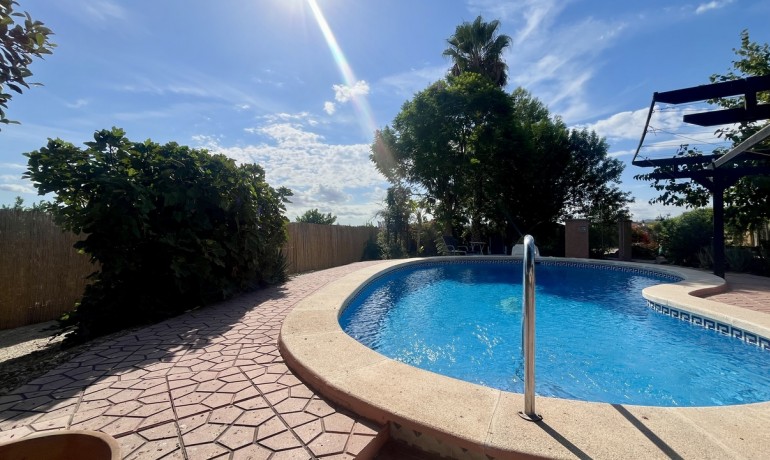 Sale - Villa -
Orihuela* - Orihuela