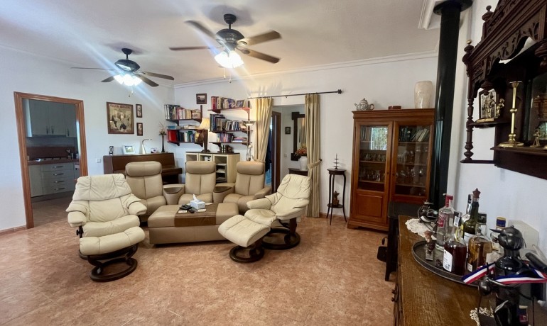 Sale - Villa -
Orihuela* - Orihuela