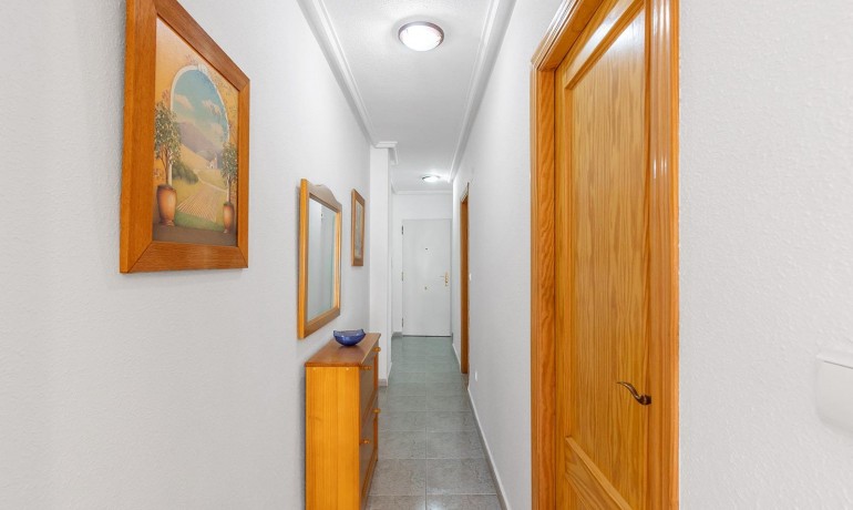 Herverkoop - Appartement / Flat -
Torrevieja* - Centro