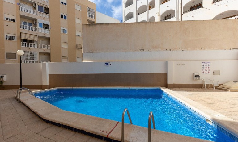 Herverkoop - Appartement / Flat -
Torrevieja* - Centro