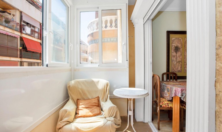 Herverkoop - Appartement / Flat -
Torrevieja* - Centro