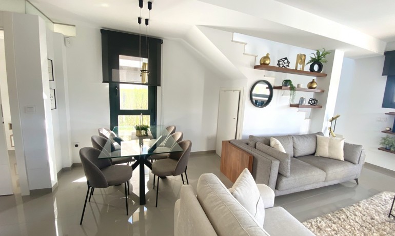 Herverkoop - Villa -
Cuidad Quesada* - Doña Pepa