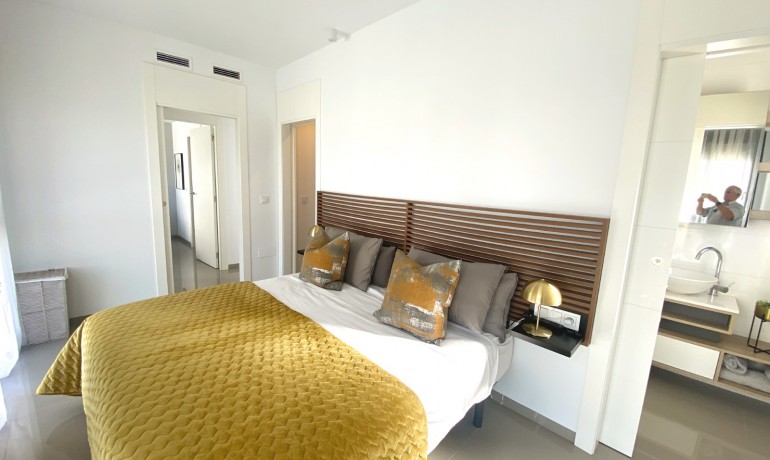 Herverkoop - Villa -
Cuidad Quesada* - Doña Pepa