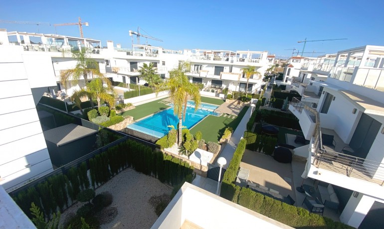 Herverkoop - Villa -
Cuidad Quesada* - Doña Pepa