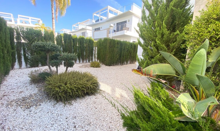 Herverkoop - Villa -
Cuidad Quesada* - Doña Pepa