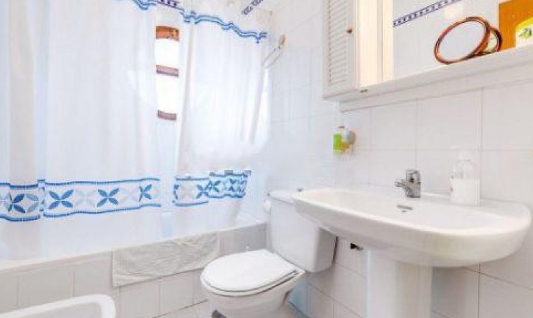 Venta - Apartamento / piso -
Torrevieja