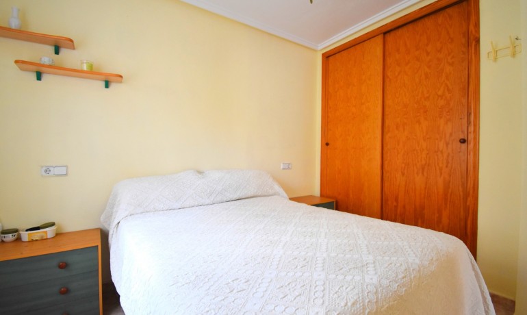 Herverkoop - Huis -
Orihuela Costa* - Playa Flamenca