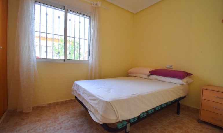 Herverkoop - Huis -
Orihuela Costa* - Playa Flamenca