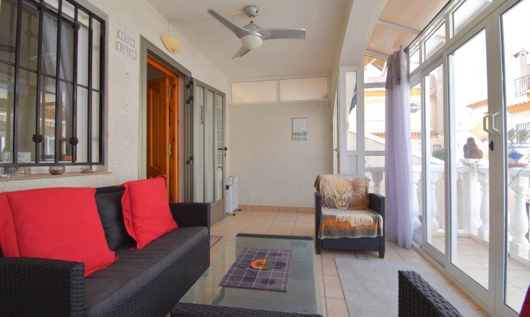 Herverkoop - Huis -
Orihuela Costa* - Playa Flamenca