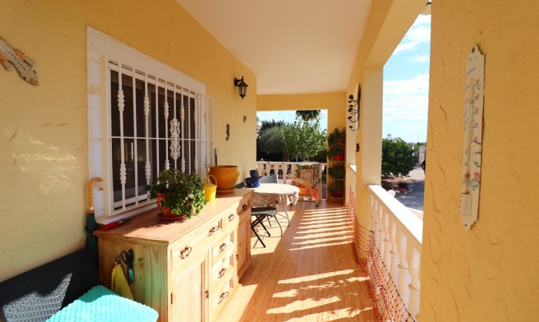 Herverkoop - Finca / Landgoed -
Orihuela* - La Campaneta