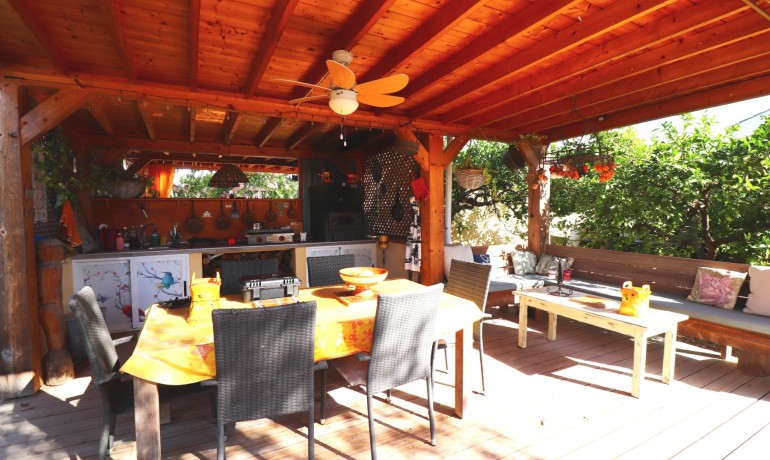 Herverkoop - Finca / Landgoed -
Orihuela* - La Campaneta