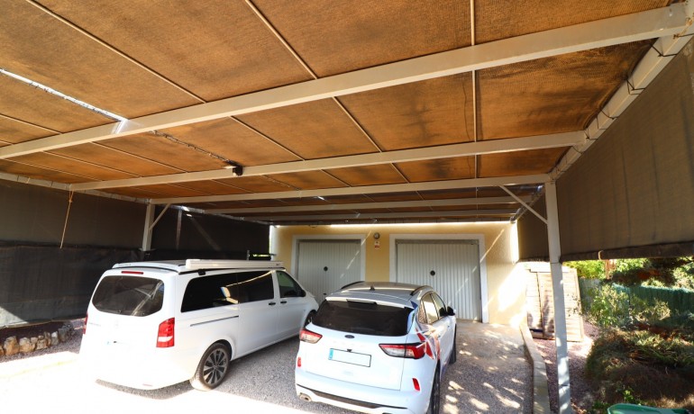 Herverkoop - Finca / Landgoed -
Orihuela* - La Campaneta