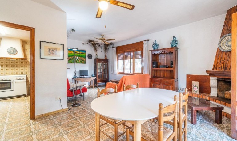 Herverkoop - Huis -
Pilar de la Horadada* - Pinar de Campoverde