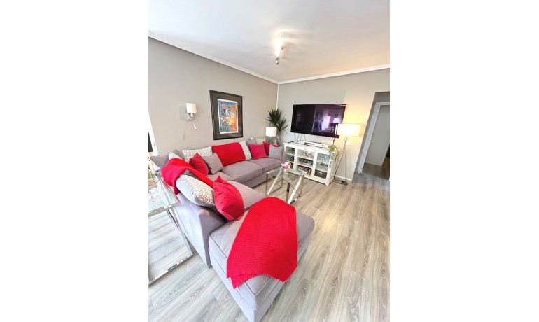 Herverkoop - Villa -
Cuidad Quesada* - Central Quesada