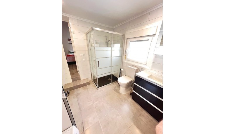 Herverkoop - Villa -
Cuidad Quesada* - Central Quesada