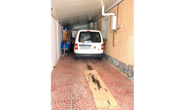 Herverkoop - Villa -
Cuidad Quesada* - Central Quesada