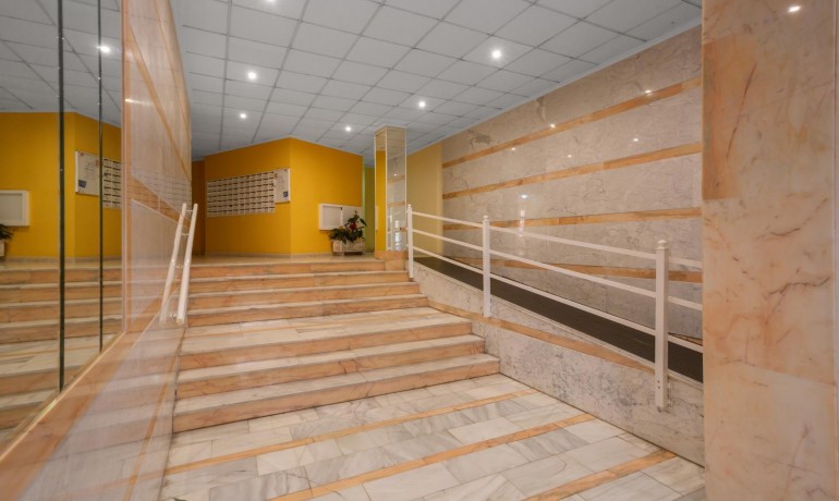 Herverkoop - Appartement / Flat -
Torrevieja* - Playa de los locos