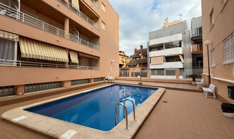 Herverkoop - Appartement / Flat -
Torrevieja* - Playa del cura