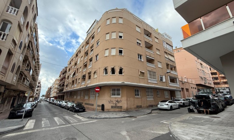 Herverkoop - Appartement / Flat -
Torrevieja* - Playa del cura