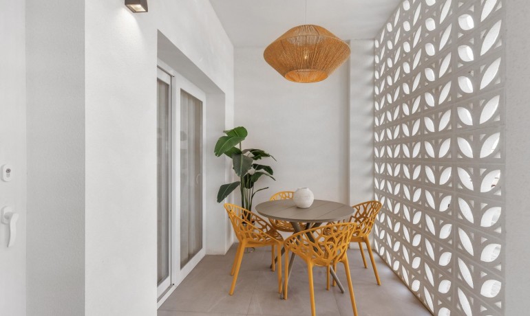 Nieuwbouw - Appartement / Flat -
Torrevieja* - Playa Los Naufragos