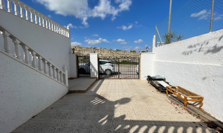 Herverkoop - Villa -
Bigastro