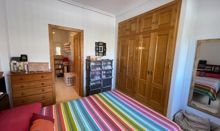 Herverkoop - Villa -
Bigastro