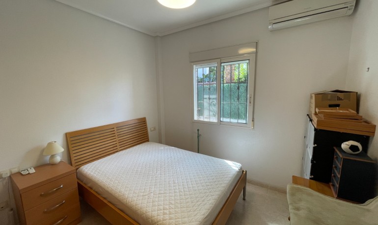 Herverkoop - Villa -
Bigastro