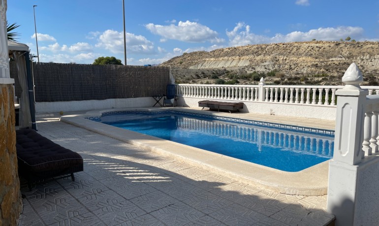 Herverkoop - Villa -
Bigastro