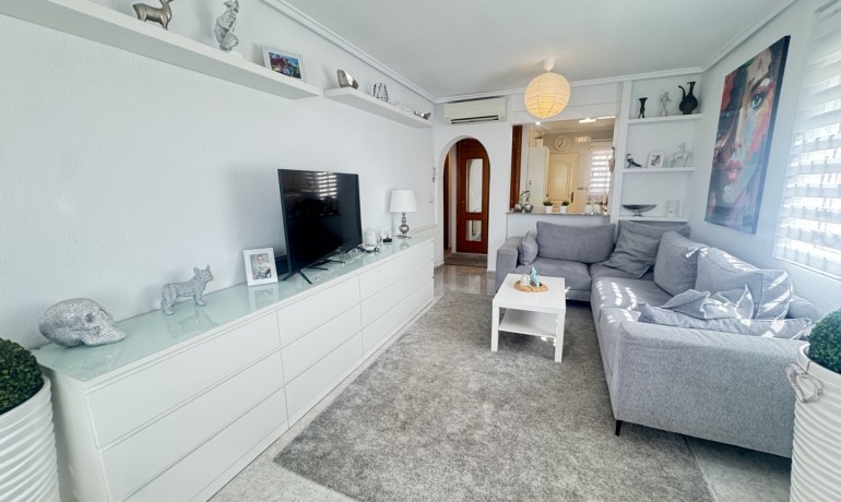 Herverkoop - Villa -
Villamartin